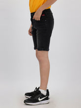 Afbeelding in Gallery-weergave laden, Bermuda Corvin
