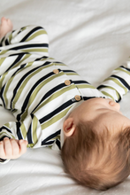 Afbeelding in Gallery-weergave laden, Suit Striped
