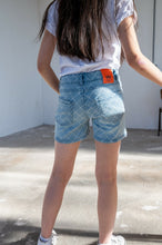 Afbeelding in Gallery-weergave laden, Jeans Shorts Mchanga
