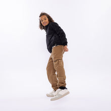 Afbeelding in Gallery-weergave laden, Joggingbroek Loose Fit O56159
