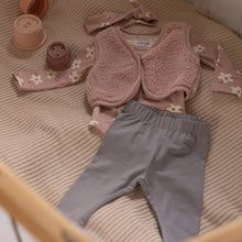 Afbeelding in Gallery-weergave laden, Gilet, Longsleeve + Broek O56420
