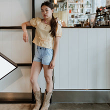 Afbeelding in Gallery-weergave laden, Jeans Shorts P54003
